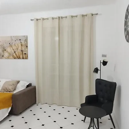 Апартаменты A Casa Di Cesare *